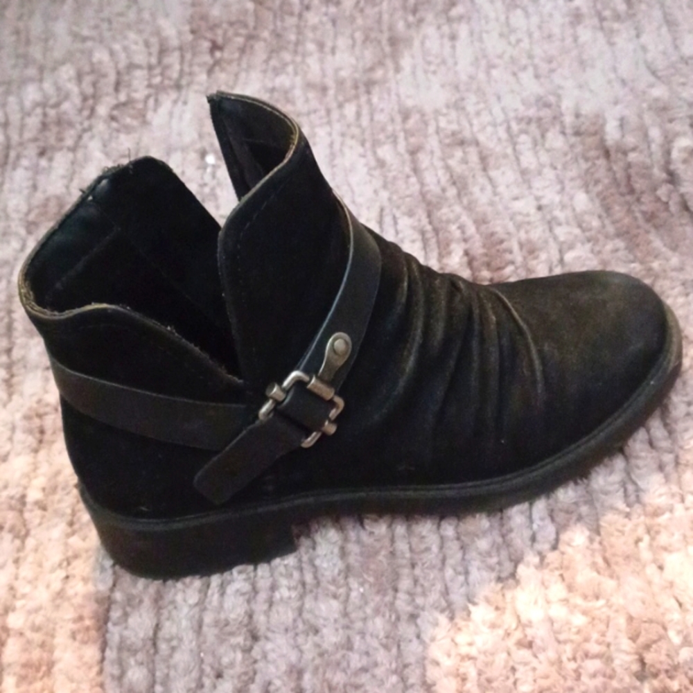 Womens boots